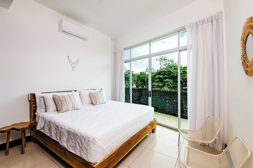 mVillas - Luxury 2Bed 2Bath Condo w Pool - Property Image 3
