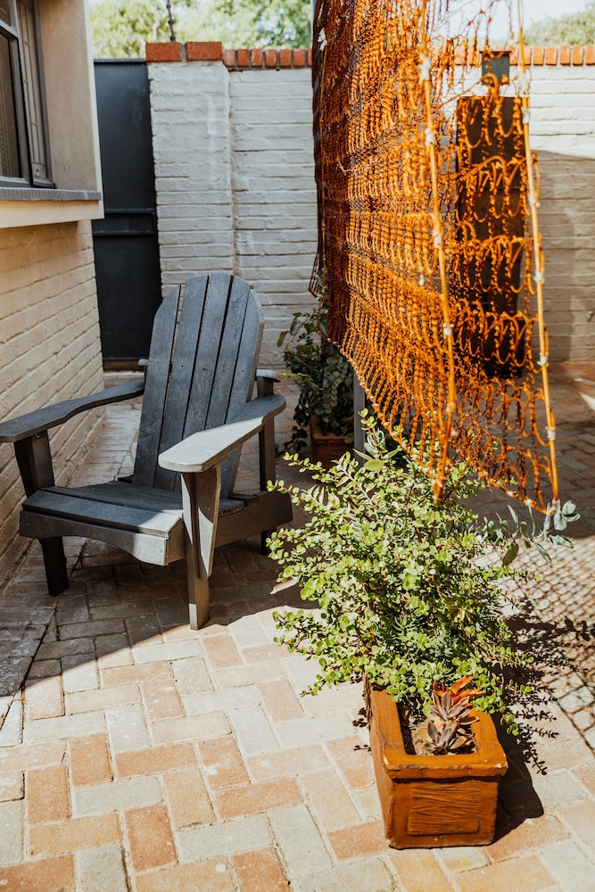 Ons Dorpshuis Guest House