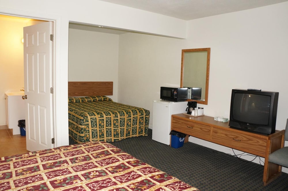 Lake Marina Inn