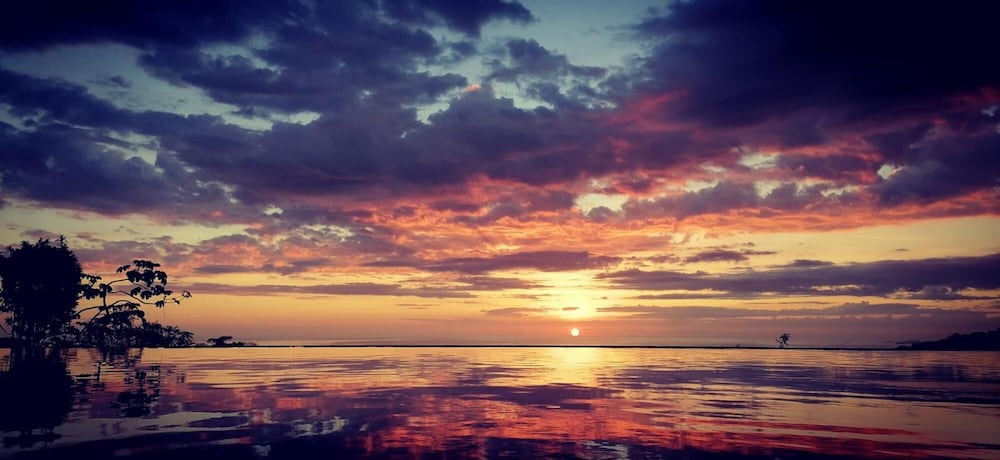 Lamangata - Luxury Surf Resort