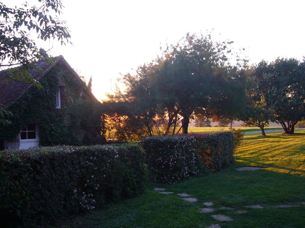 Le Clos Limeray view 3