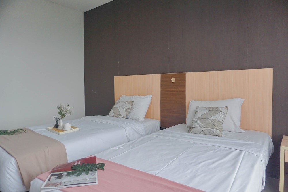 Homey And Nice 2Br At Tamansari Semanggi Apartment