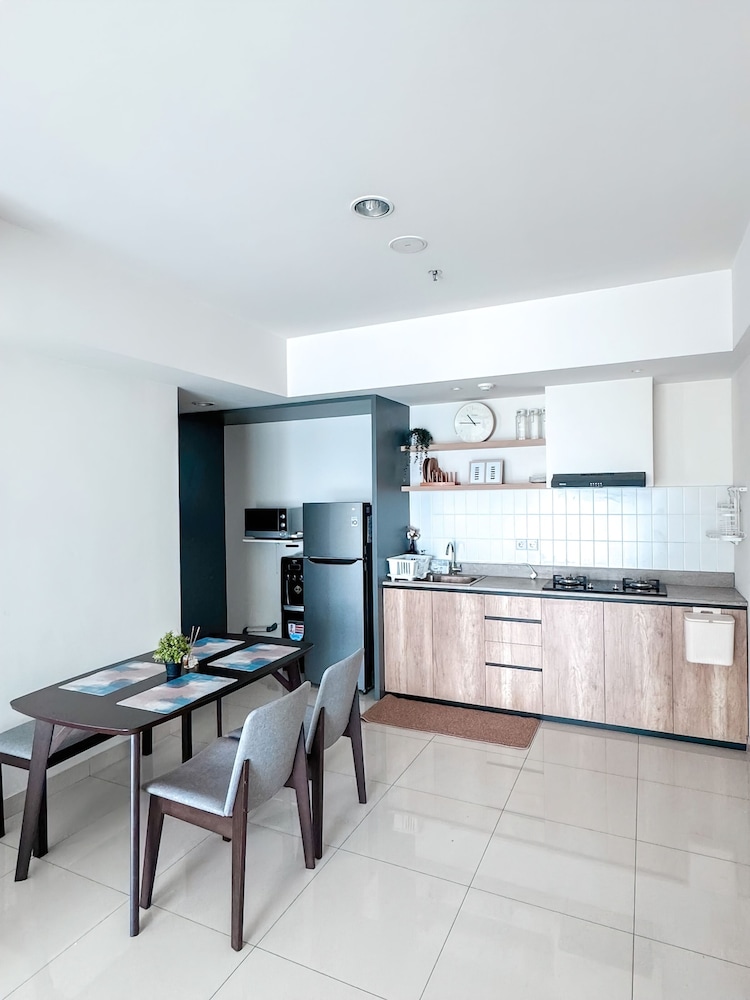 Staycation Jakarta Kensington Royal