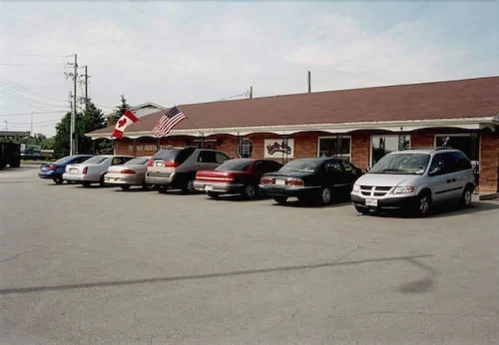 Ivy Rose Motor Inn