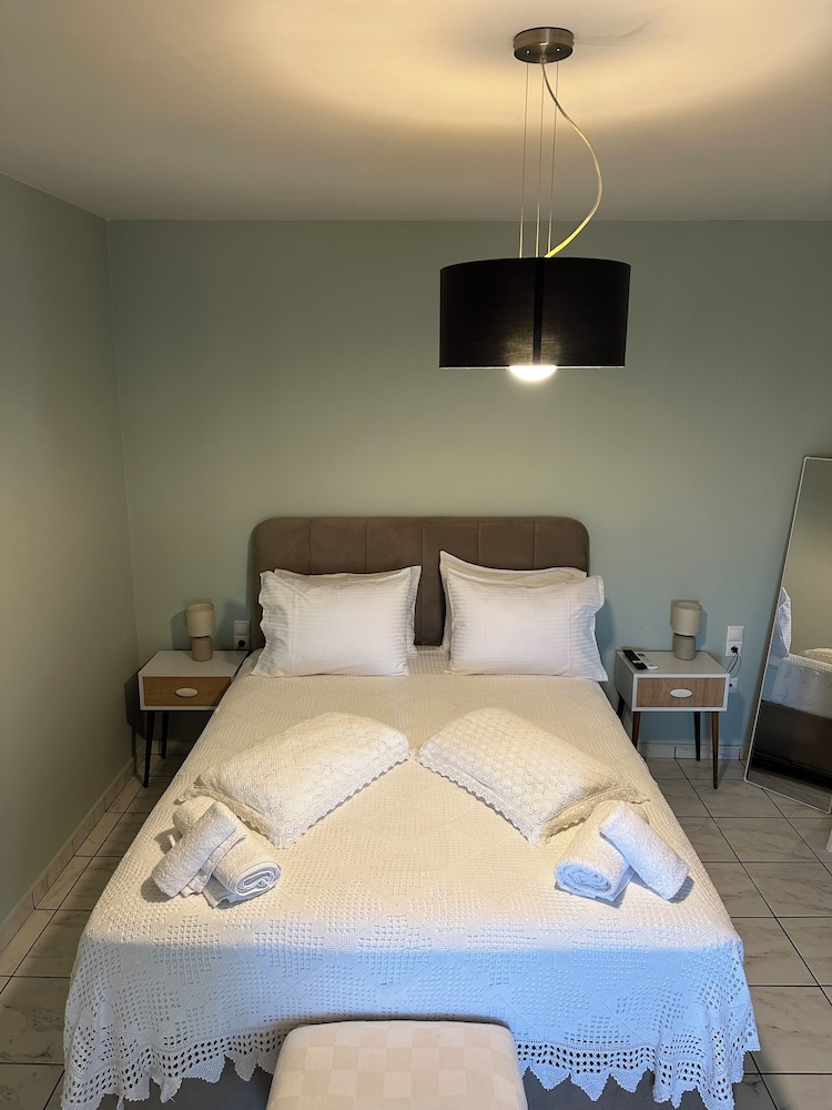 Denva Holiday Home