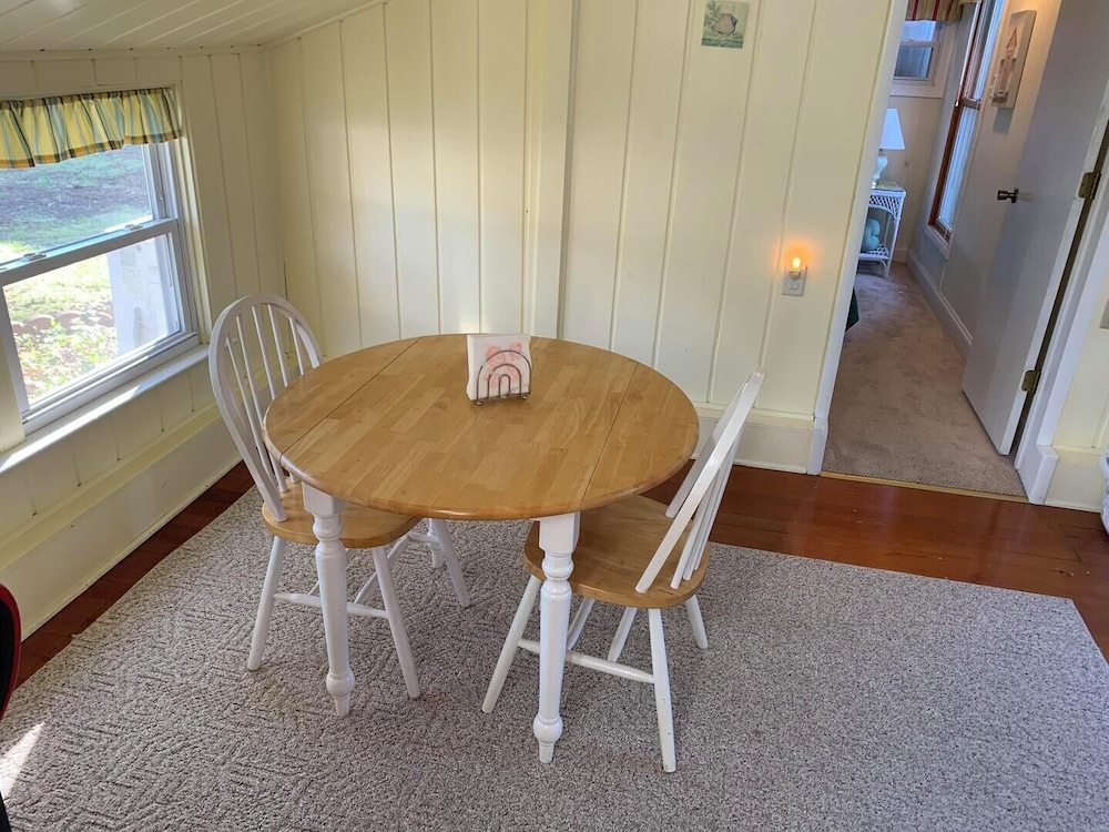 Laurel Street 212a