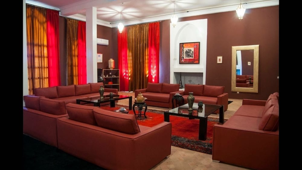 lounge