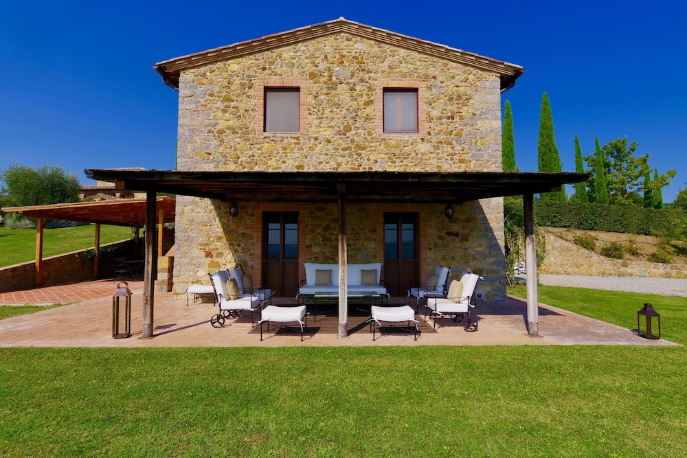 Camparone by Arceno Rentals Club
