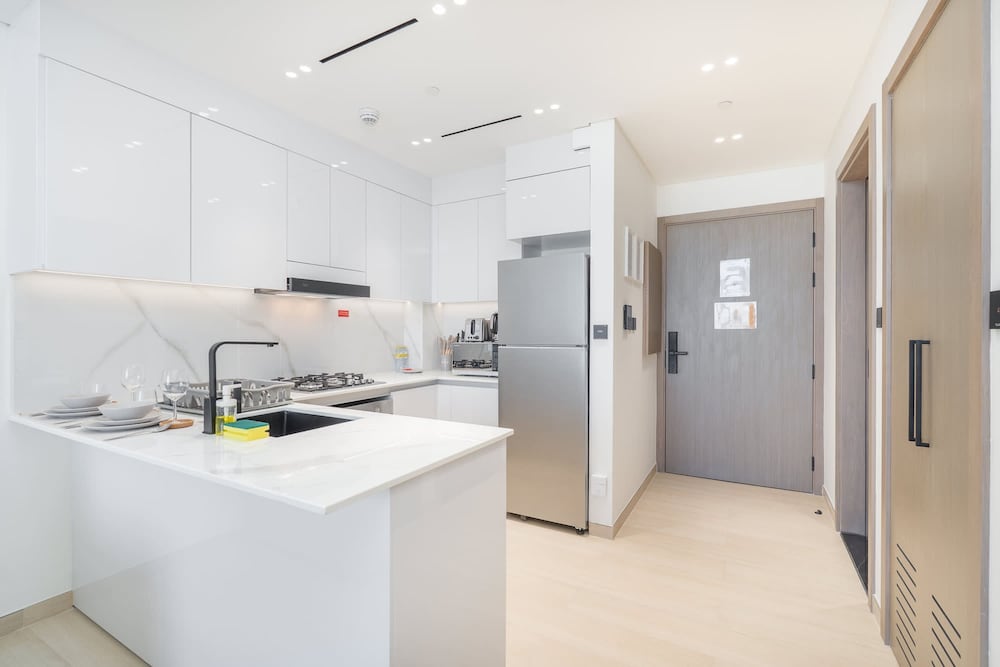 Peace and Tranquility in This 1 Bedroom in JVC