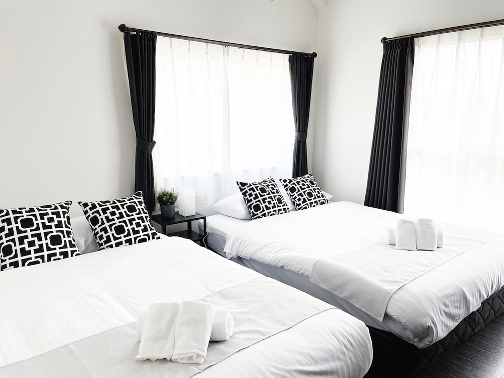 OUCHI HOTEL SUITE Temma view 5