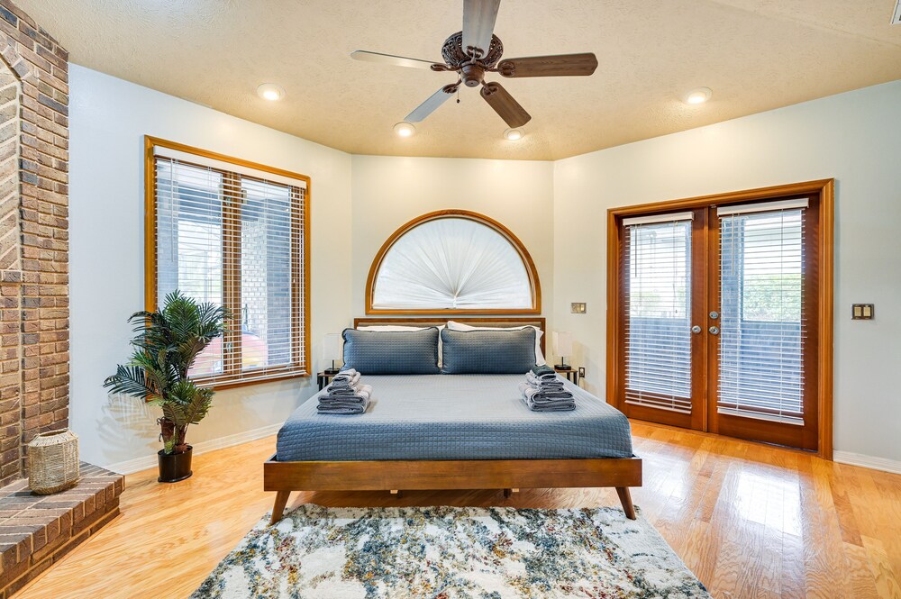 Tampa Vacations - Convenient Tampa Home: Lanai, Pool - Property Image 8