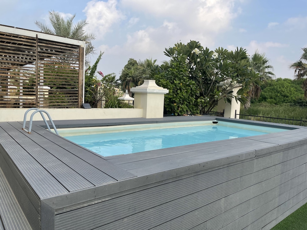 Fairways 5 Bedroom Villa With Plunge Pool And Bbq