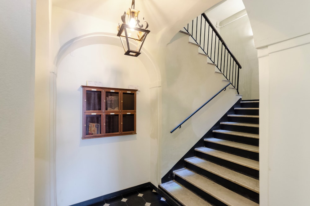 Bright 2BR flat in Rapallo Centre