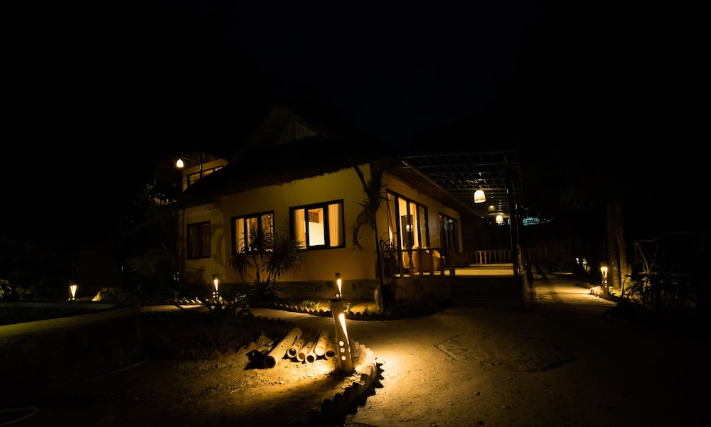 Mai Chau Sunrise Village