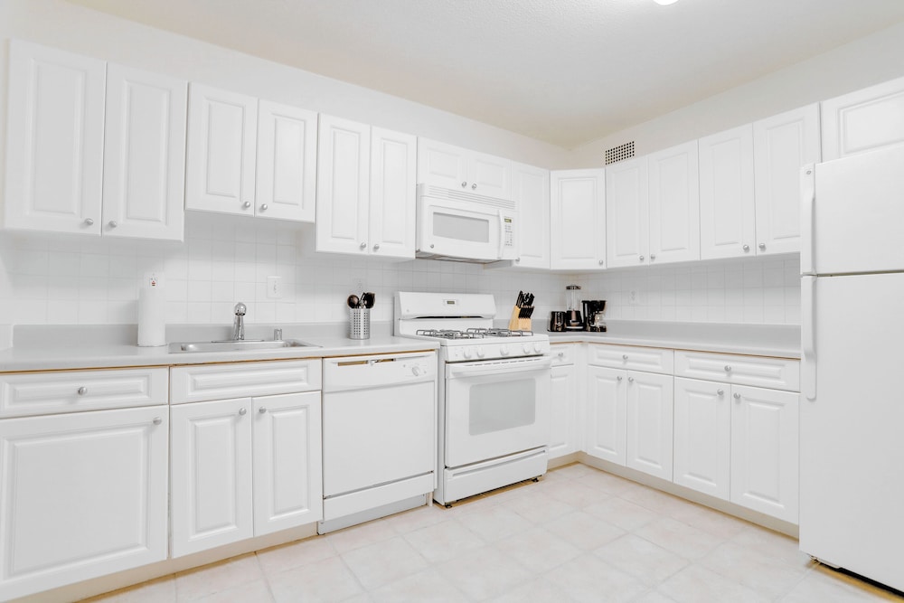 Crystal City Comfortable Apartments
