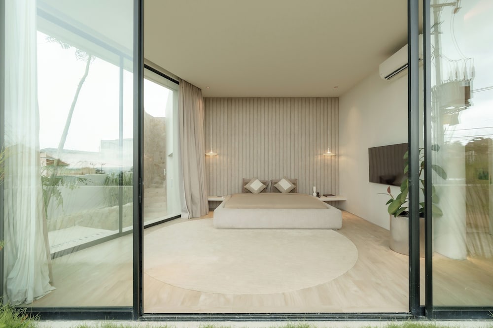 Lux Retreat 4BR Ocean Villa in Uluwatu