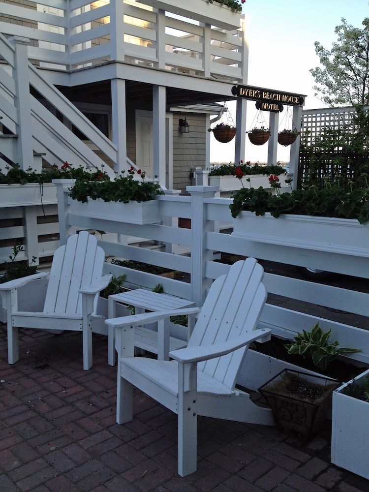 Dyer's Beach House