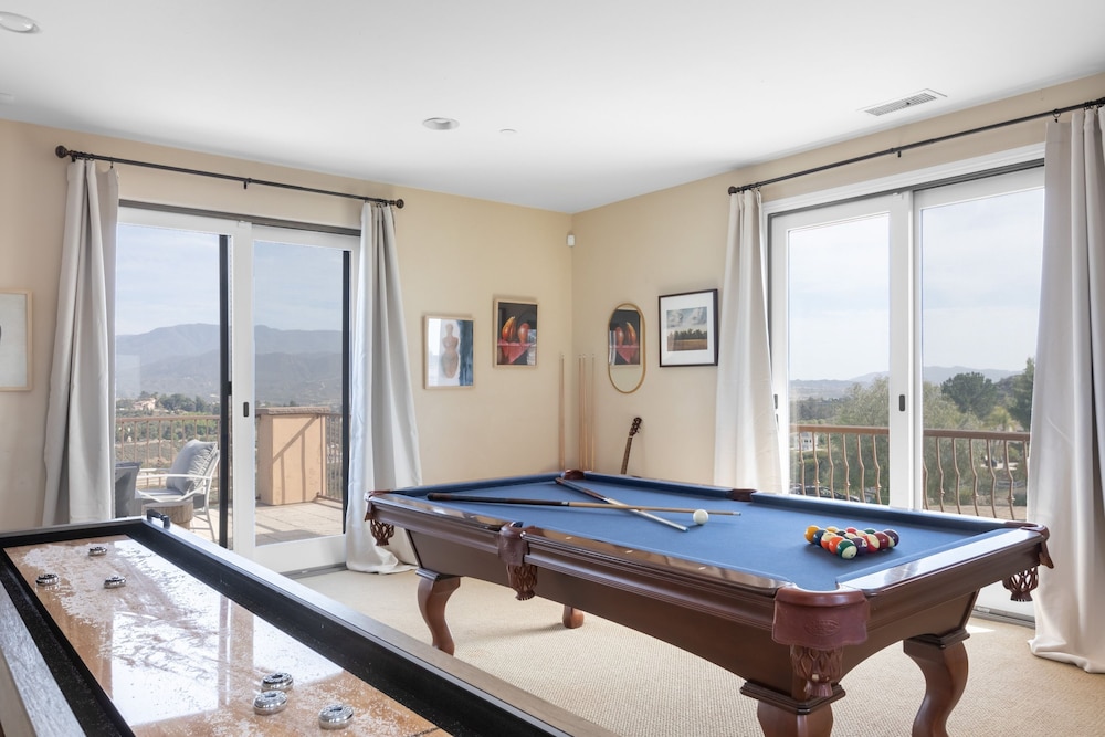 Palazzo Del Sol By Avantstay Breathtaking Home w Mountain Views Hot Tub