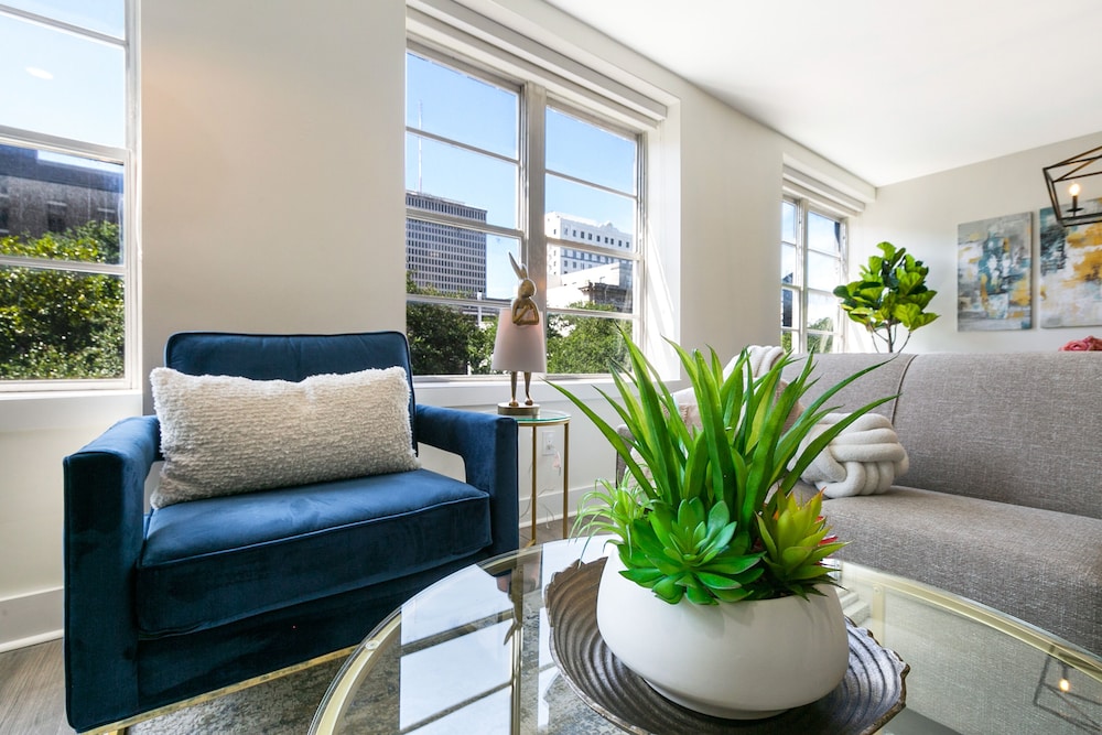 New Orleans Vacations - Modern 4BR Condo in the Heart of NOLA - Property Image 62