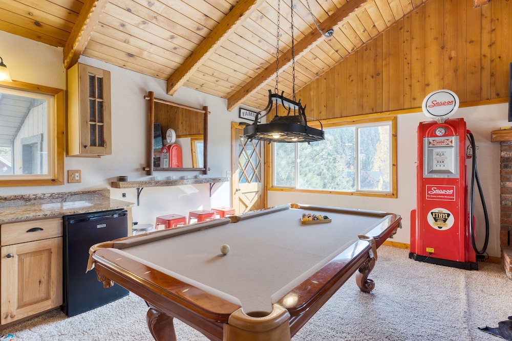 Lakeside in Bearadise by Avantstay Gorgeous Mountain Cabin in Boulder Bay