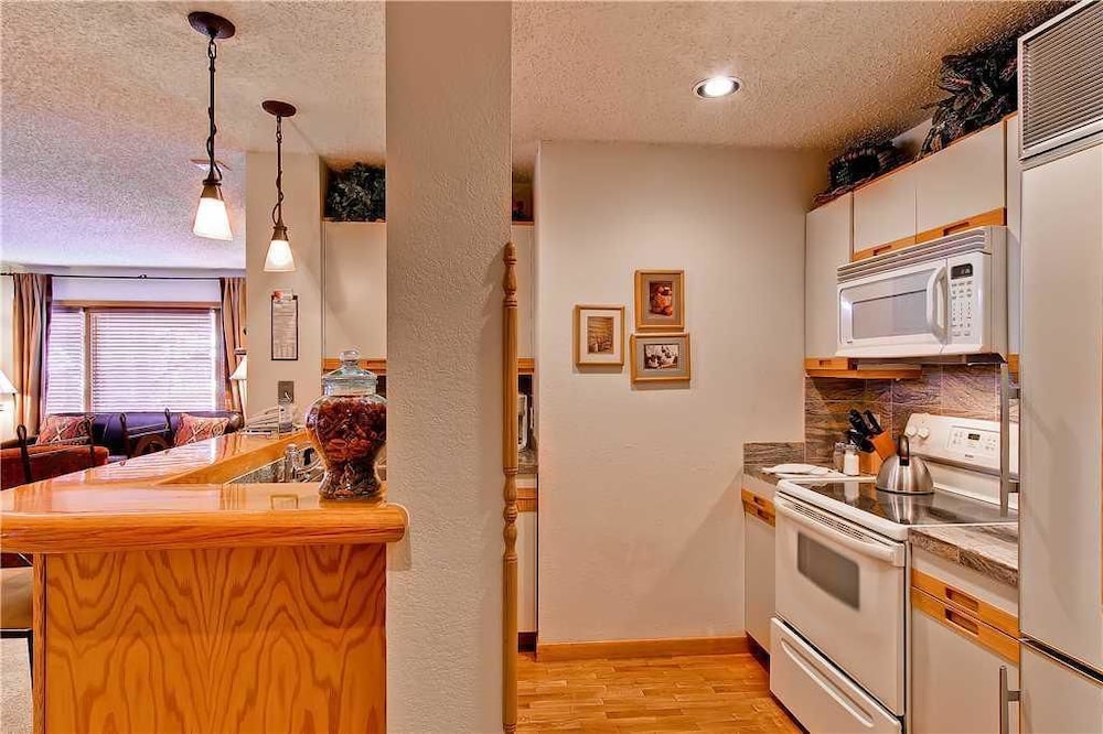 1204 Trappeur's Lodge, Trappeur's Crossing Apartment 2