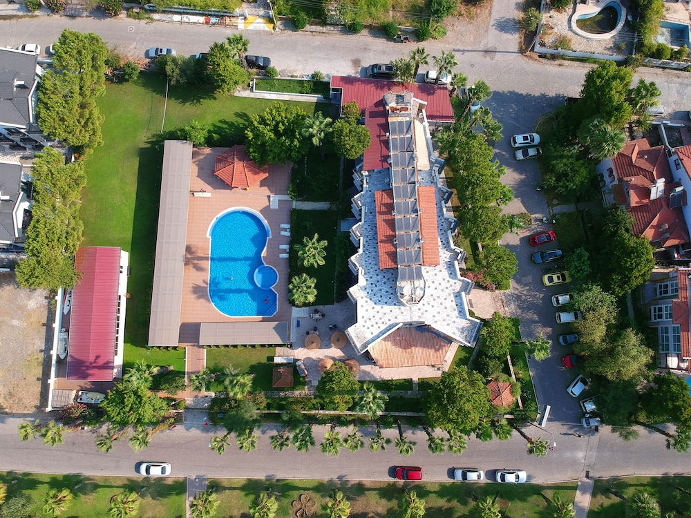 Hotel Panorama Plaza - Image 1