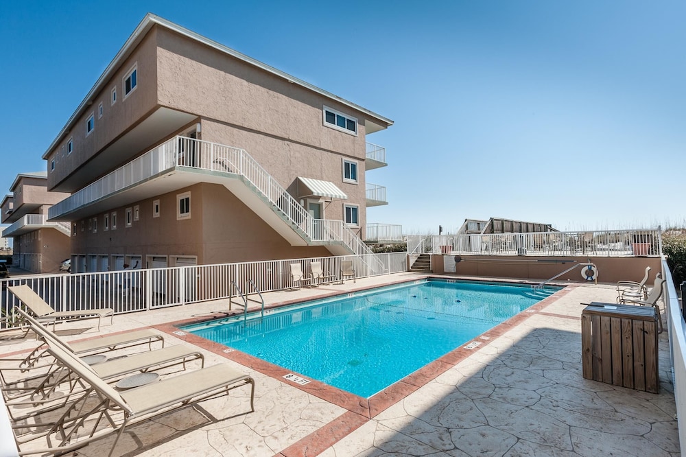 Starboard Village 411