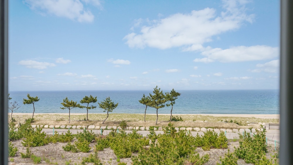 Yangyang Sunrise Sea Pension