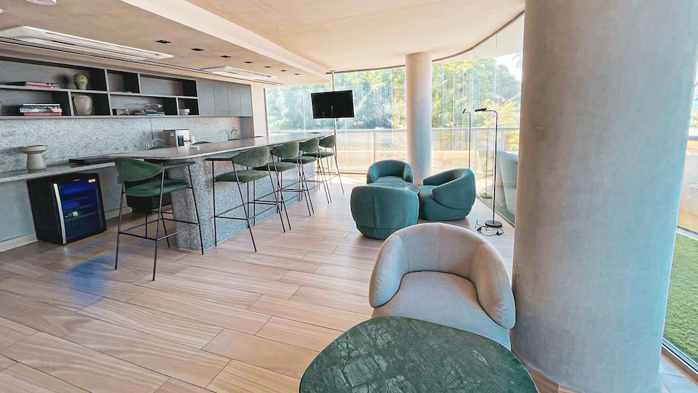 Setai Yacht Luxo - By Almare Flats