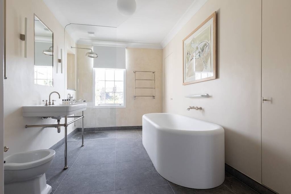 Albert Street V by Onefinestay
