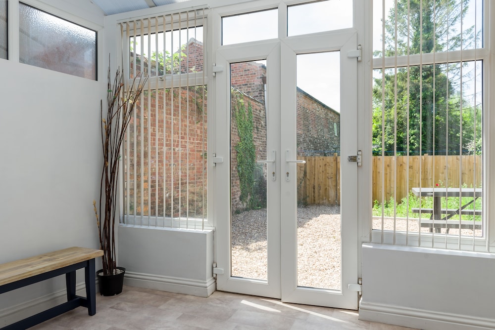Wainfleet Skegness House by Paymán Club view 2