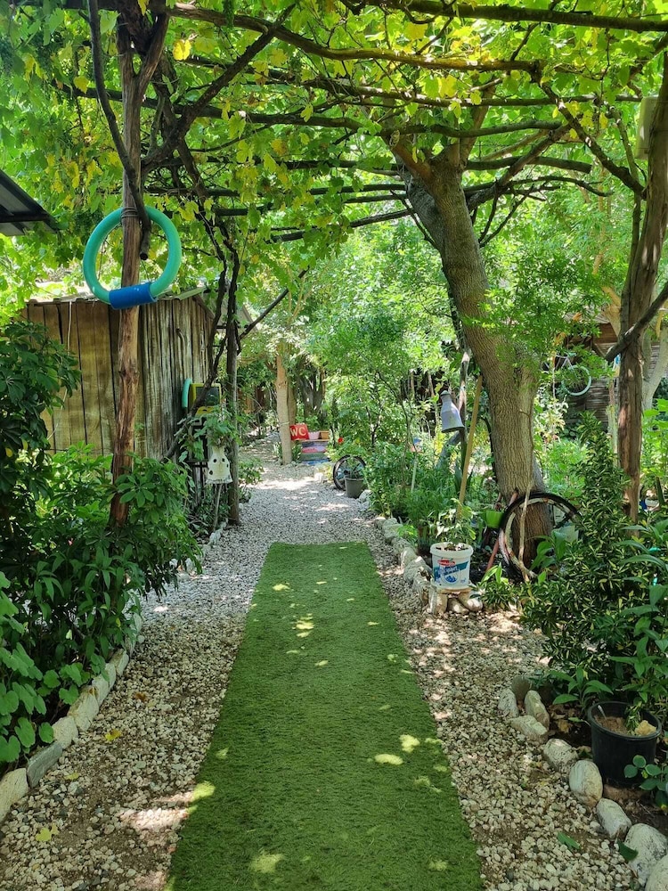 Kardelen Pansiyon