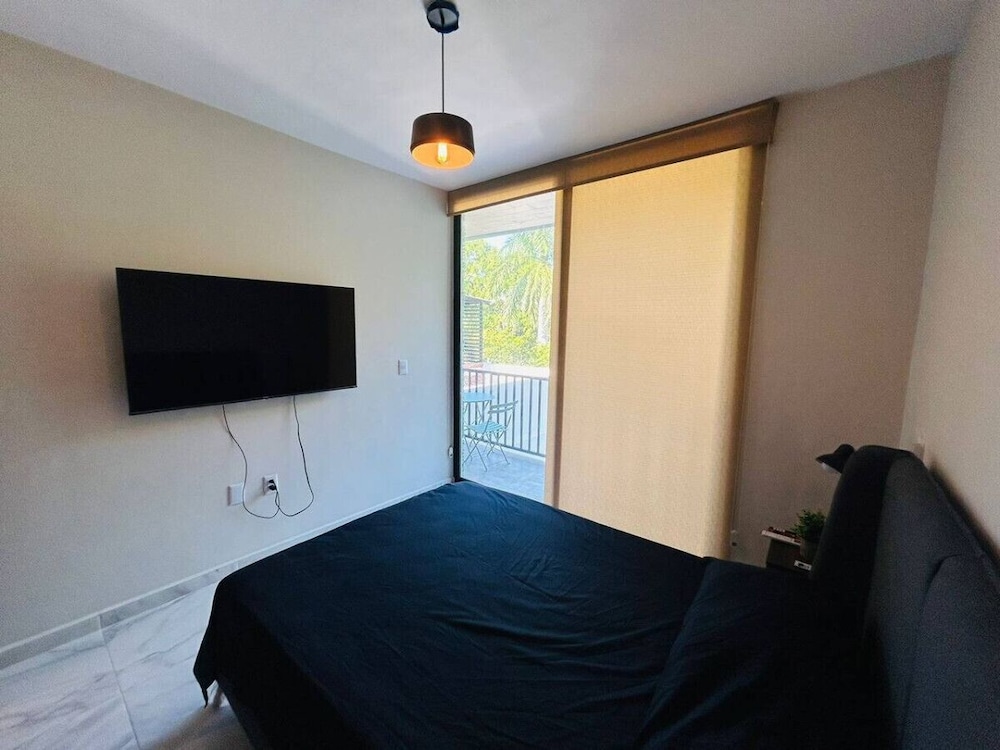 Lomas Sense Apartments view 2