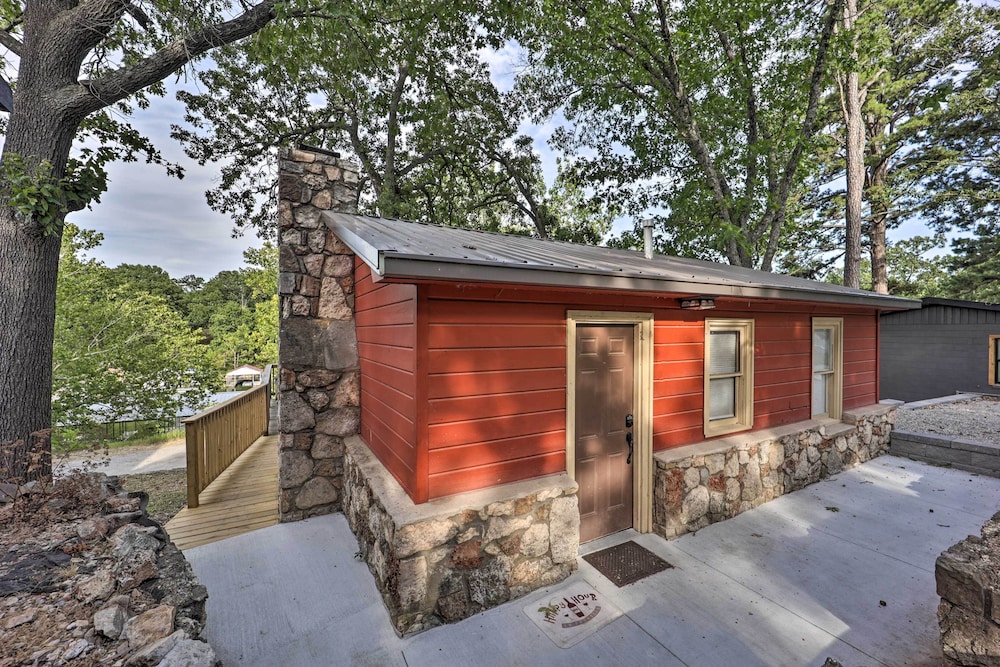 Lakefront Eucha Escape w/ Views & Boat Slip! view 5