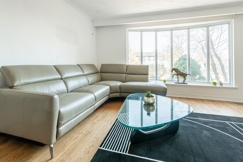 Family & Corporate home in Mississauga