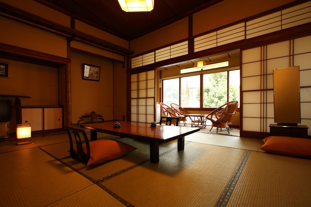 Yaeikan