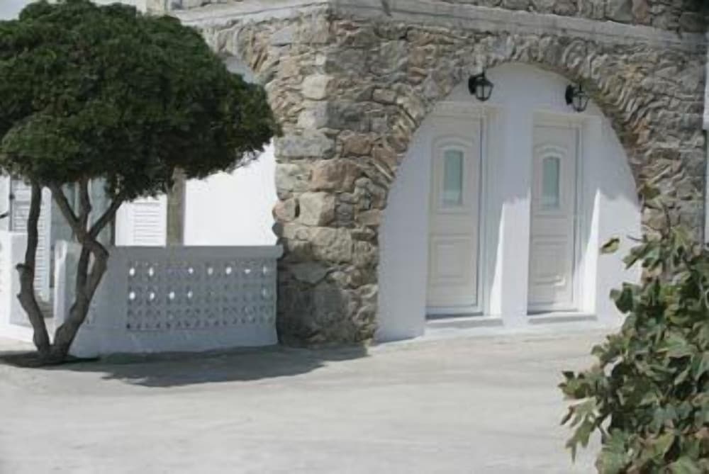 Photo 8