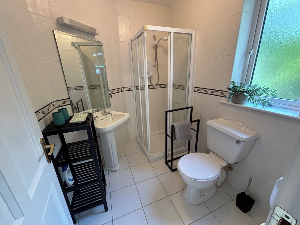 4 Bedroom Detached Home Close to Kenmare Town