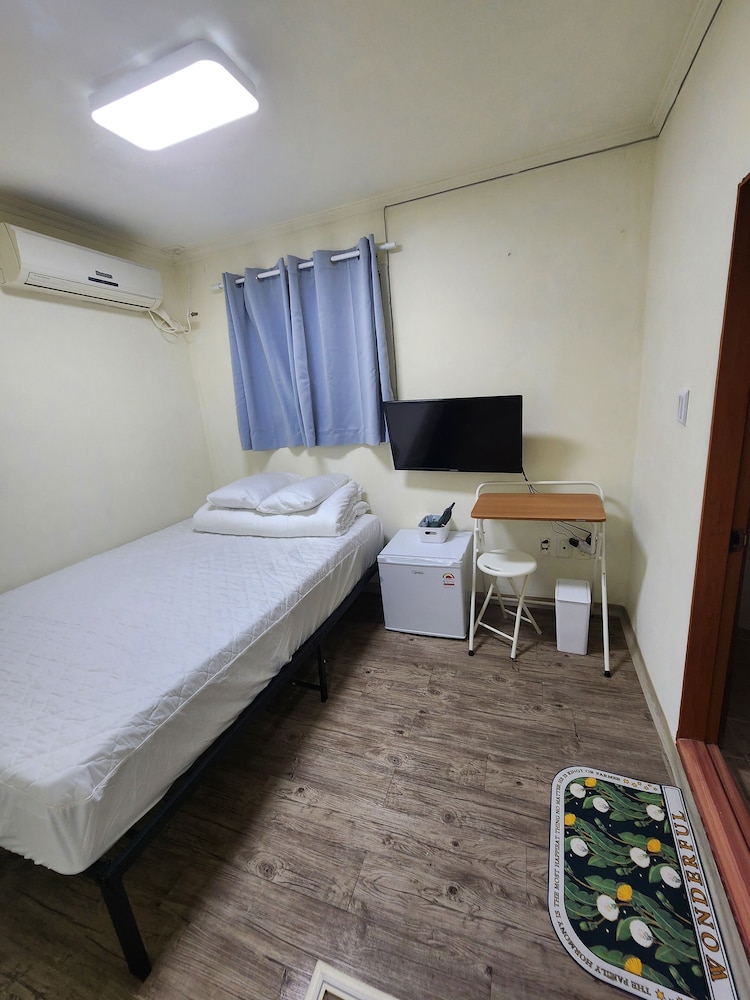 Joy Guesthouse
