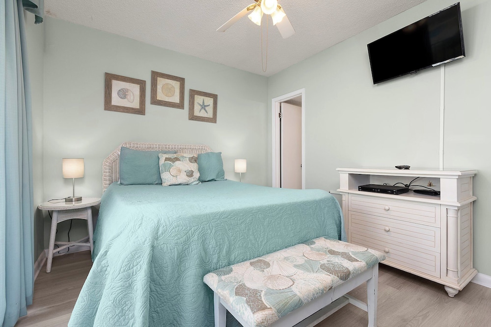 Gulf Village 315 by Southern Vacation Rentals