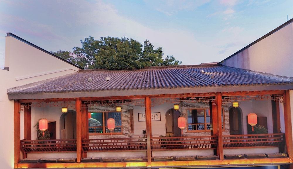 Mild Spring Boutique Hotel