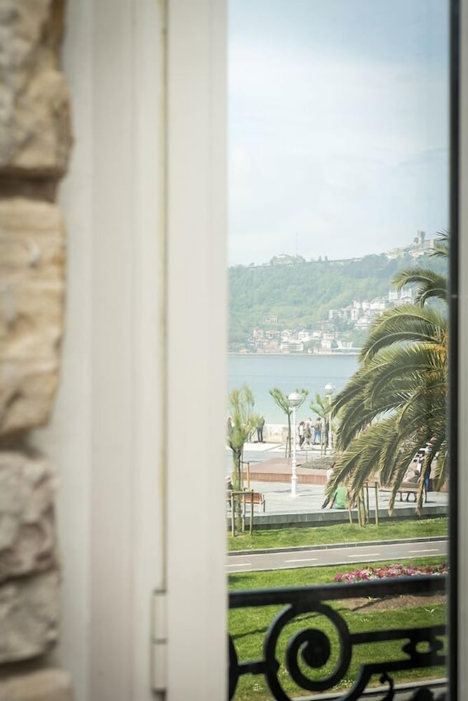San Sebastian Vacations - SanSebastianForYou MIRANDOALACONCHA - Property Image 1