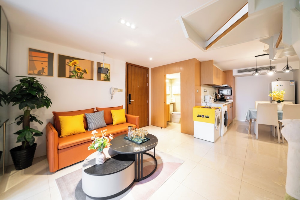 Shanghai Hills & Wanye Spacious Family Suites