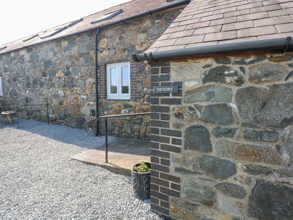 Hendre