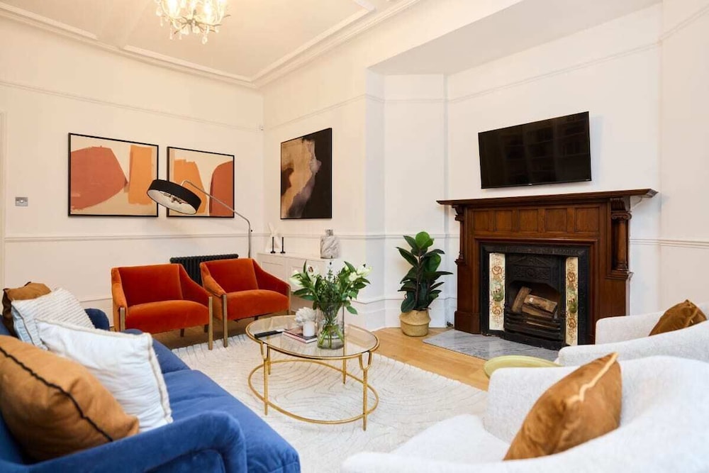 The Belsize Park Place - Charming 6bdr Home With Garden