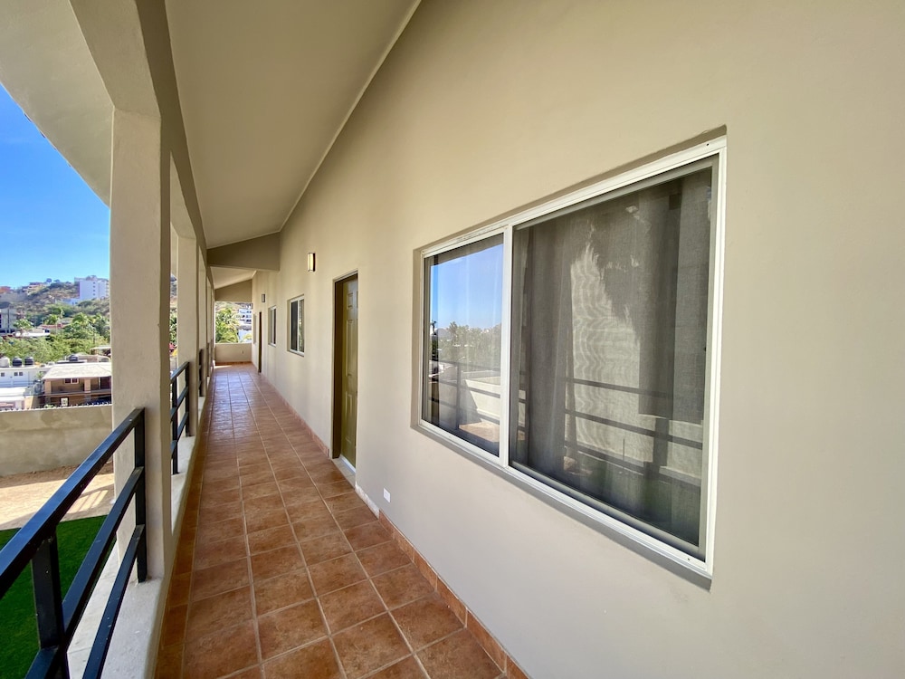 Condo W.E. - 5 min from downtown view 4