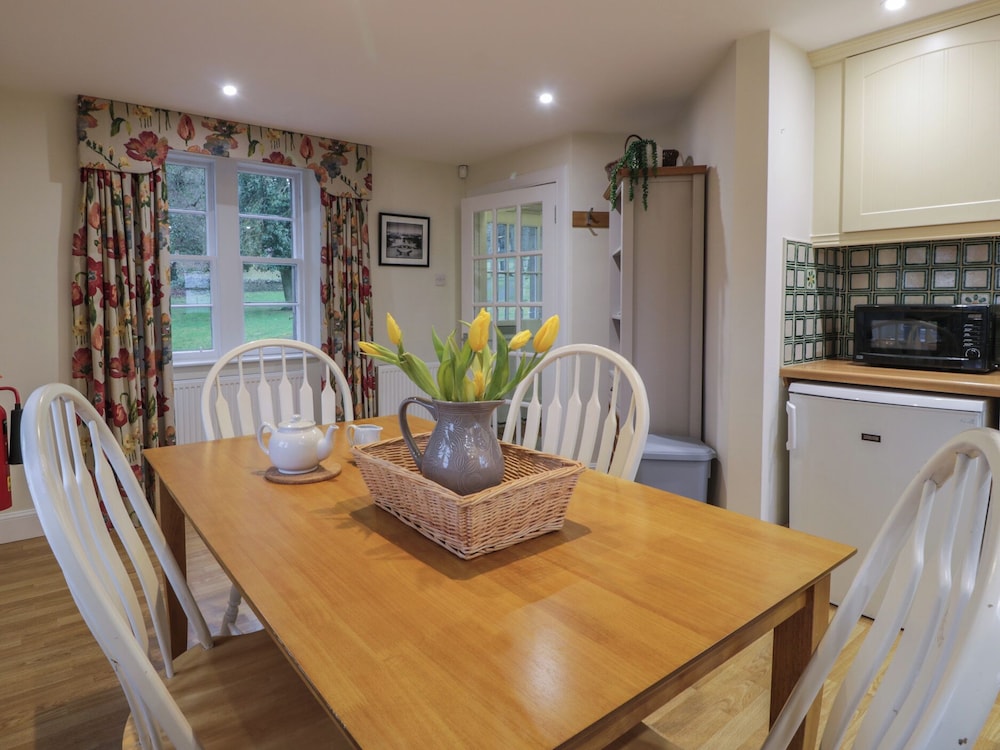 Eagle Glen Cottage