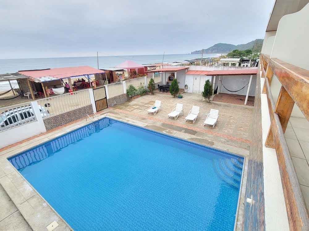 Dalai Beach Stay