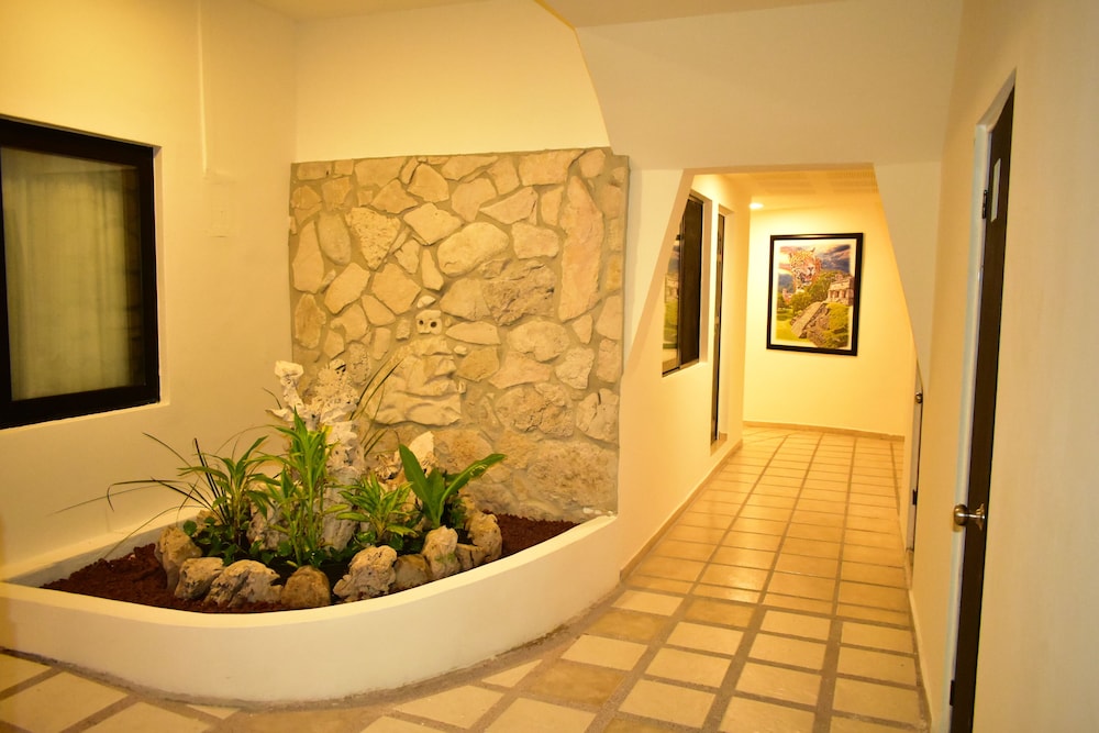 Palenque Vacations - Maya Tulipanes Express - Property Image 1