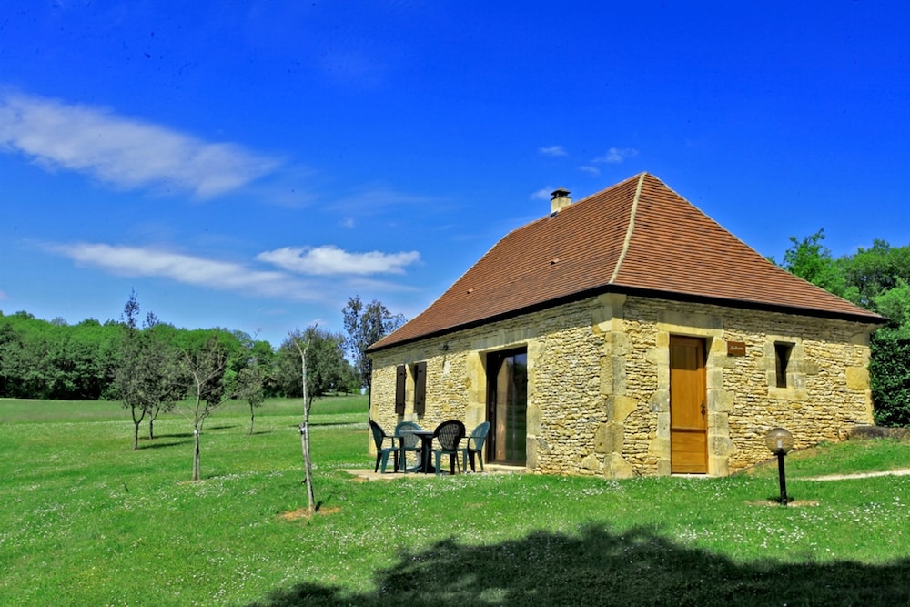 Combas Village De Gites